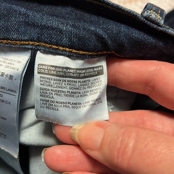 Levi’s 505 Straight Cut, Red Tag, Medium Dark Wash Jeans, Like New - Picture 11 of 13